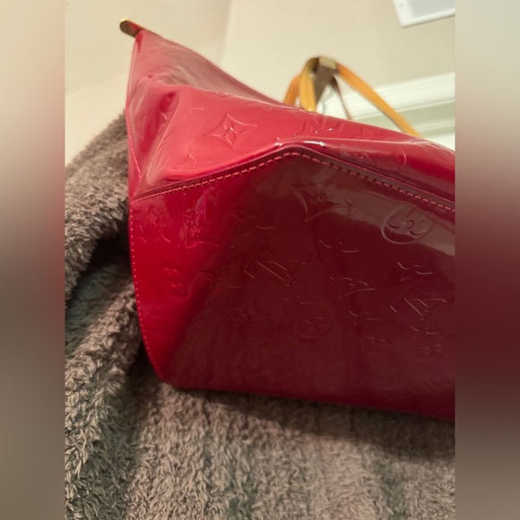 Louis Vuitton Vernis Bellevue GM RED AUTHENTIC - Picture 12 of 16